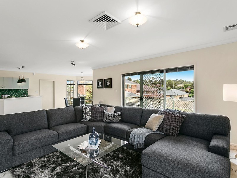 15 Highbrook Place, Castle Hill NSW 2154