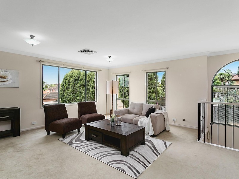 15 Highbrook Place, Castle Hill NSW 2154