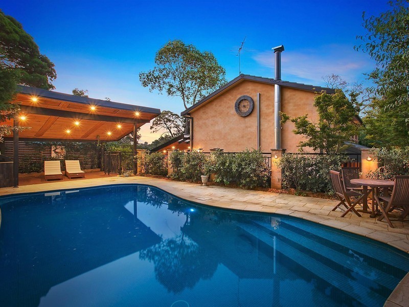 8 Read Place, West Pennant Hills NSW 2125