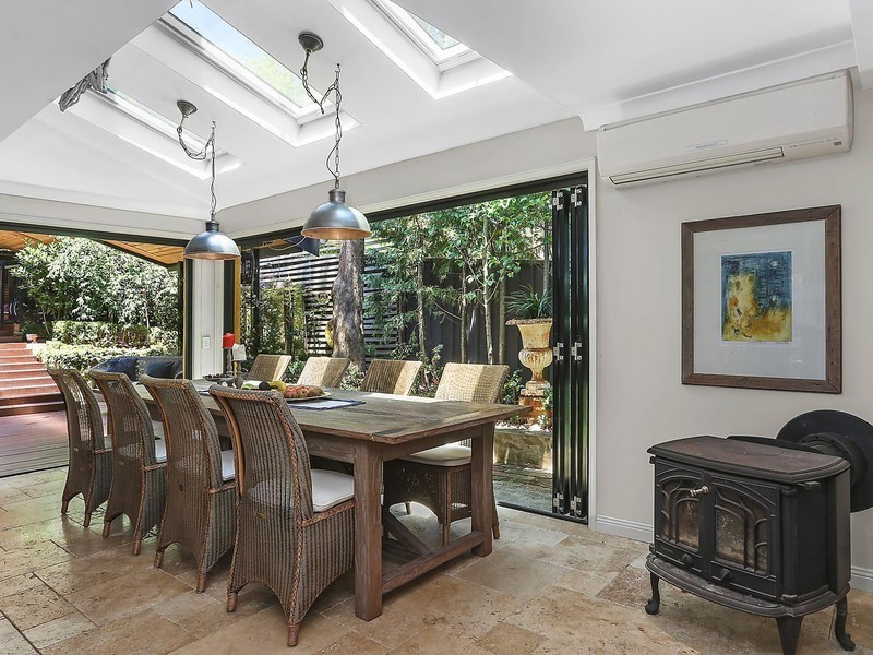 8 Read Place, West Pennant Hills NSW 2125