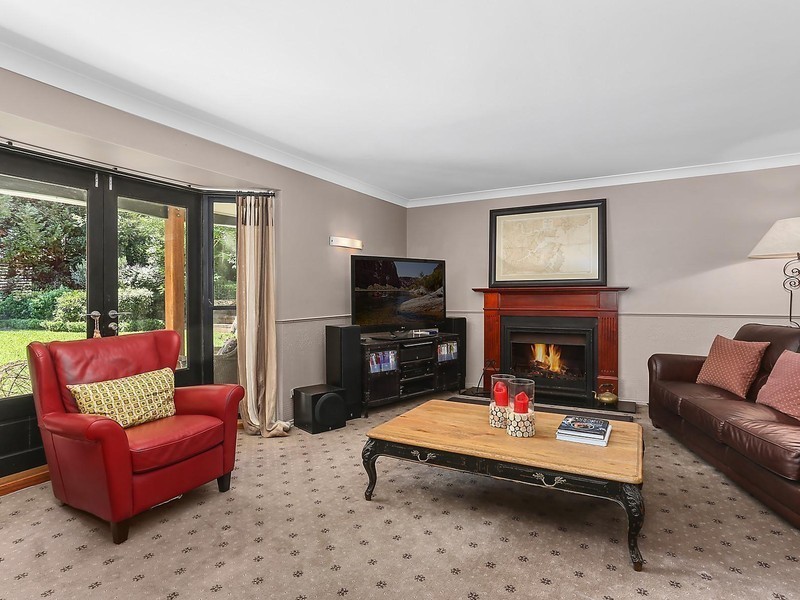 8 Read Place, West Pennant Hills NSW 2125