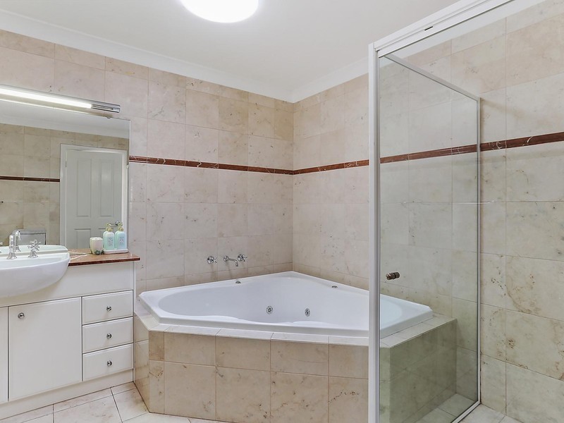 30 Linden Way, Bella Vista NSW 2153