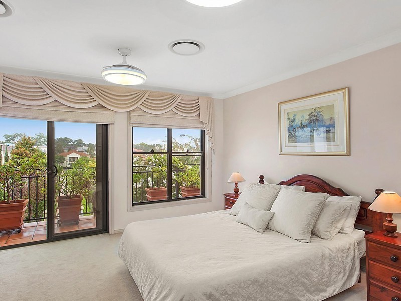 49 Linden Way, Bella Vista NSW 2153