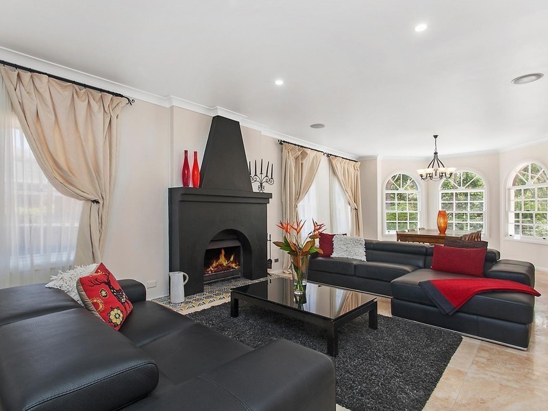 8 Hyde Avenue, Glenhaven NSW 2156