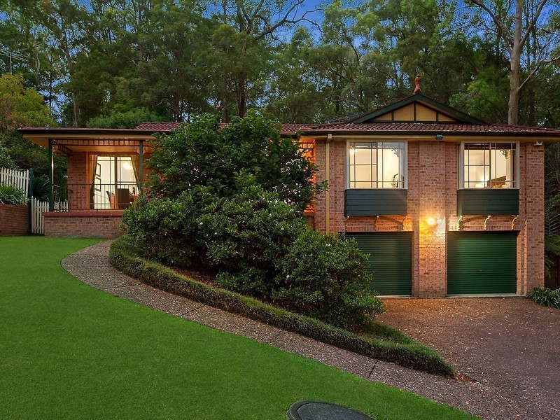 8 Forest Knoll, Castle Hill NSW 2154