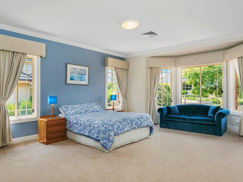 14 Stone Pine Way, Bella Vista NSW 2153