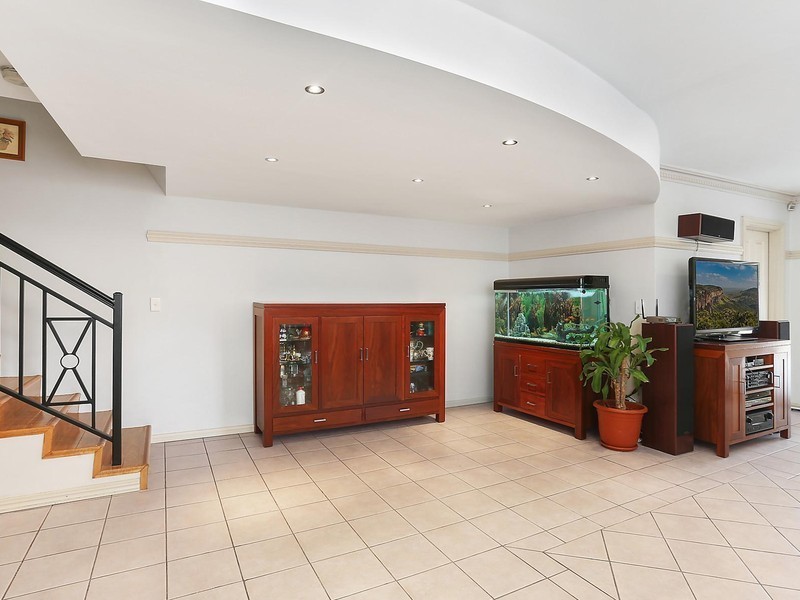 9 Springdale Road, Wentworthville NSW 2145