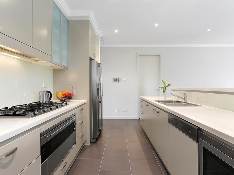 16 Macarthur Ridge Way, Bella Vista NSW 2153