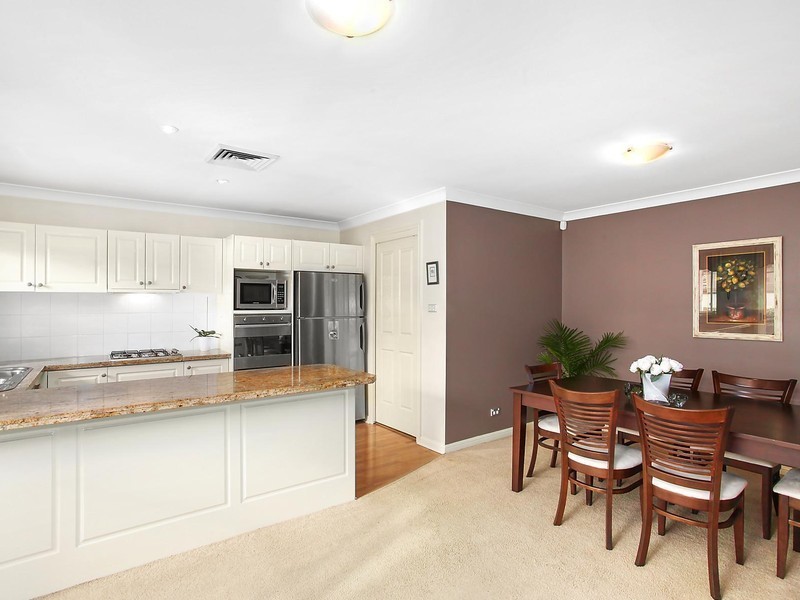 11 Goldfinch Crescent, Bella Vista NSW 2153