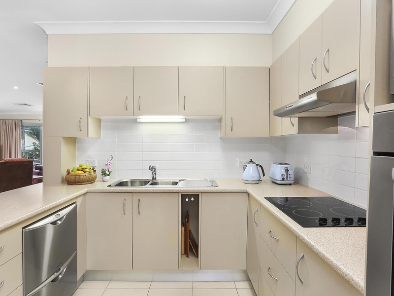 4 Ollie Place, Castle Hill NSW 2154