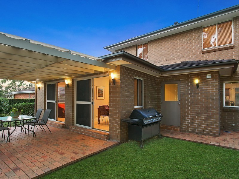 4 Ollie Place, Castle Hill NSW 2154