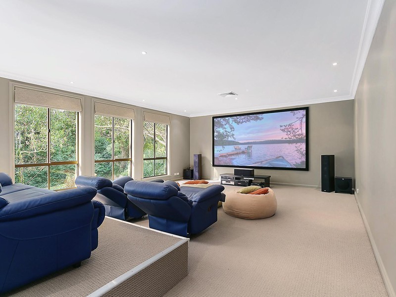 34 Winchcombe Place, Castle Hill NSW 2154