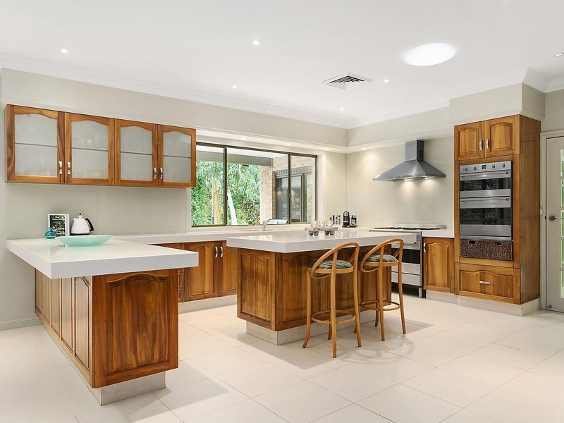 34 Winchcombe Place, Castle Hill NSW 2154