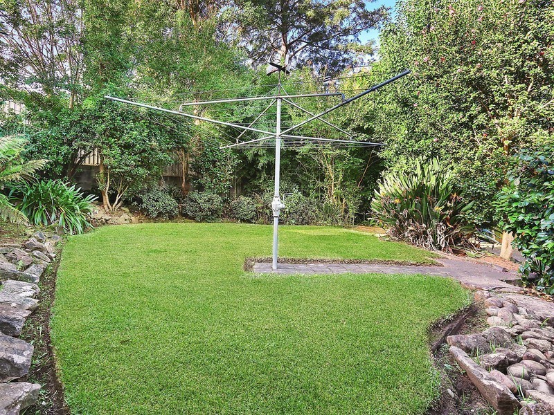 19 Dan Crescent, Castle Hill NSW 2154