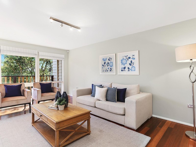 11 Lockhart Avenue, Castle Hill NSW 2154