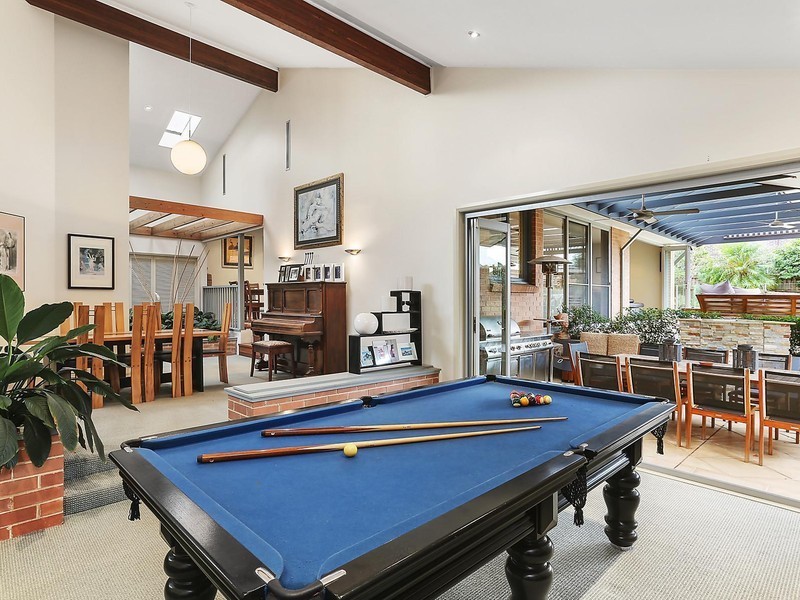 8 Candlebush Crescent, Castle Hill NSW 2154