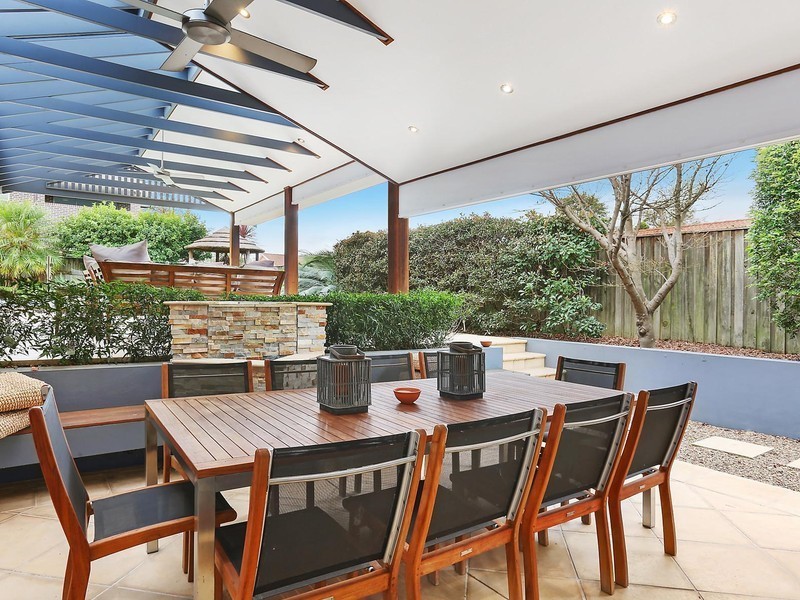 8 Candlebush Crescent, Castle Hill NSW 2154