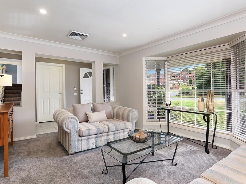 49 Crestwood Drive, Baulkham Hills NSW 2153