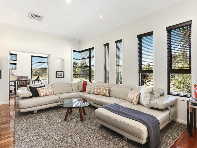17 Affleck Circuit, Kellyville NSW 2155
