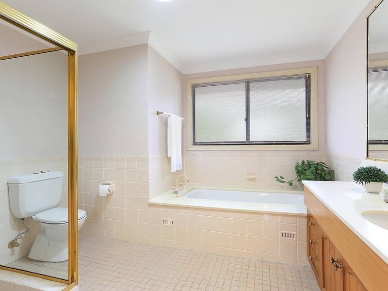 39 Castlewood Drive, Castle Hill NSW 2154