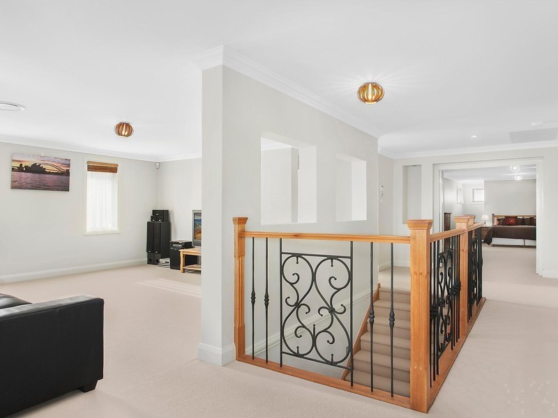 73 St Pauls Avenue, Castle Hill NSW 2154