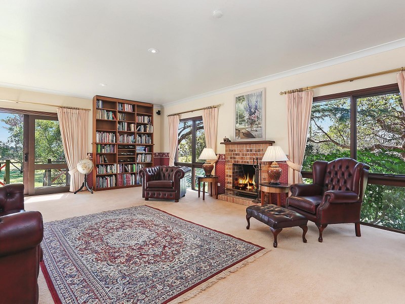 15 Peebles Road, Arcadia NSW 2159