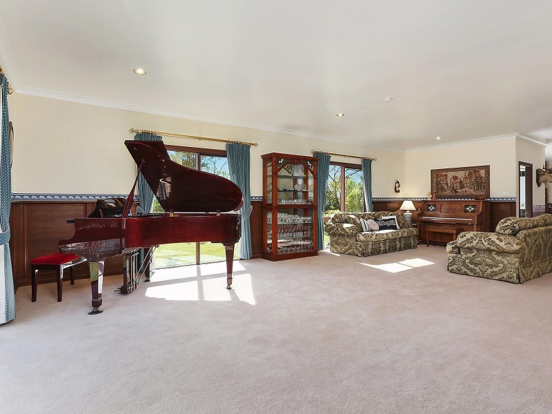 15 Peebles Road, Arcadia NSW 2159