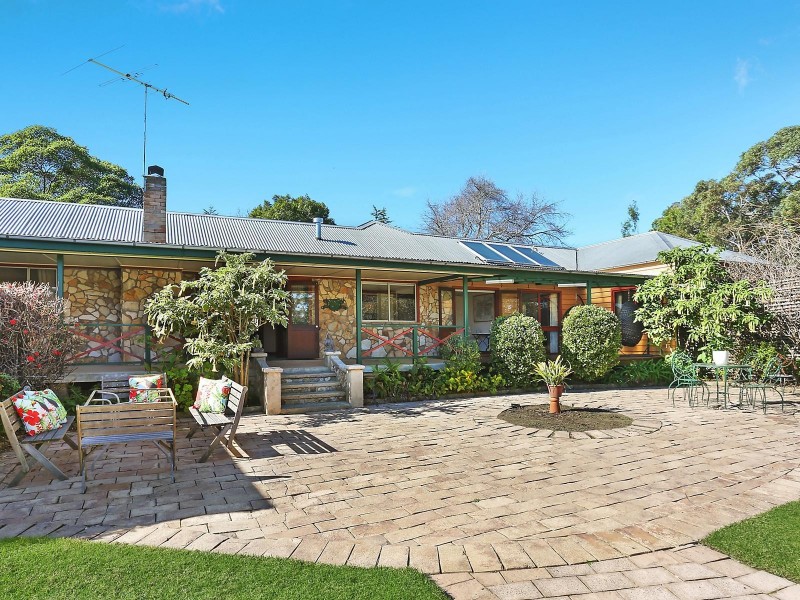 15 Peebles Road, Arcadia NSW 2159