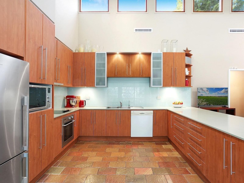 10 Yaringa Road, Castle Hill NSW 2154