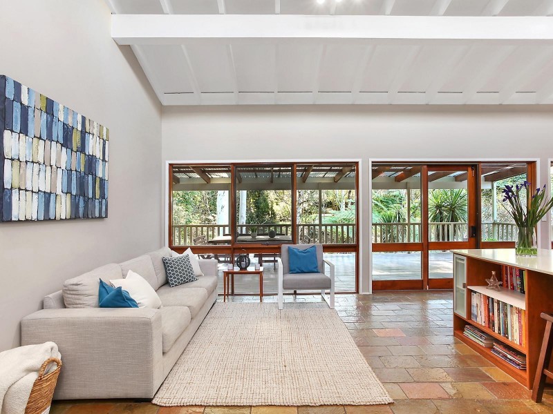 10 Yaringa Road, Castle Hill NSW 2154