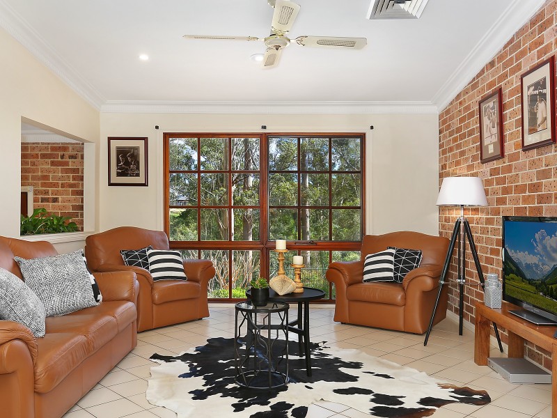 24 Gooraway Drive, Castle Hill NSW 2154