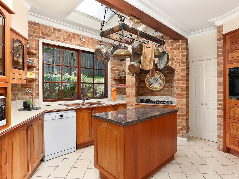 24 Gooraway Drive, Castle Hill NSW 2154