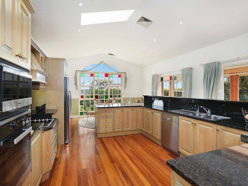 17 Balintore Drive, Castle Hill NSW 2154