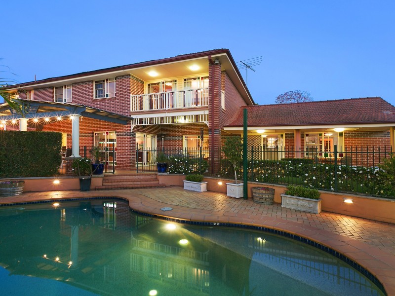 17 Balintore Drive, Castle Hill NSW 2154