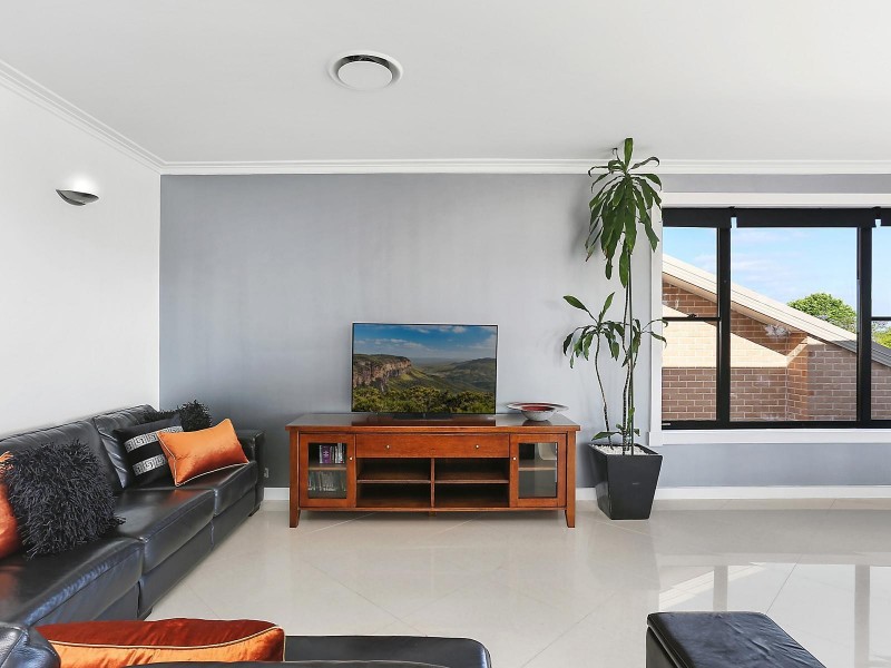 11 Mangalore Drive, Winston Hills NSW 2153