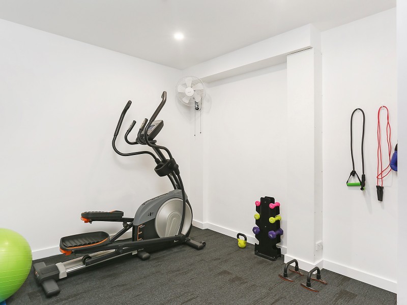 11 Mangalore Drive, Winston Hills NSW 2153