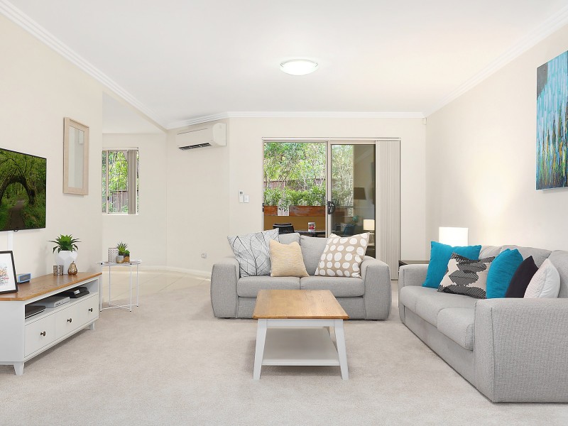 1/4 Mercer Street, Castle Hill NSW 2154