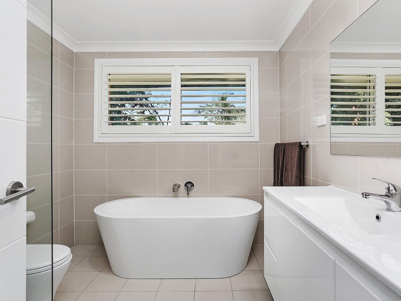 24 Candlebush Crescent, Castle Hill NSW 2154