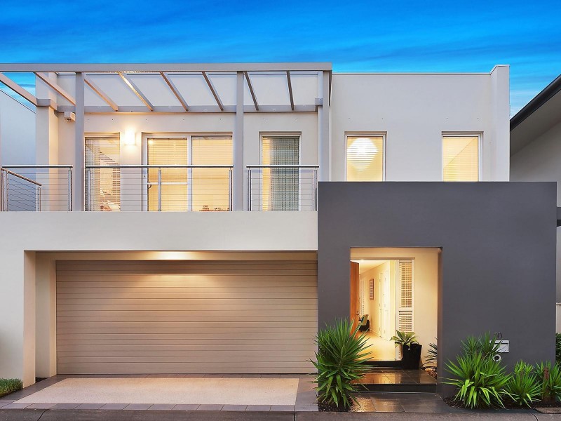 10 Waterstone Crescent, Bella Vista NSW 2153