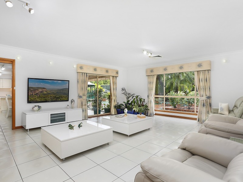 8 Yerong Place, Castle Hill NSW 2154