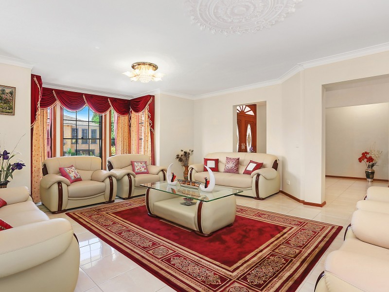 8 Amisfield Street, Stanhope Gardens NSW 2768