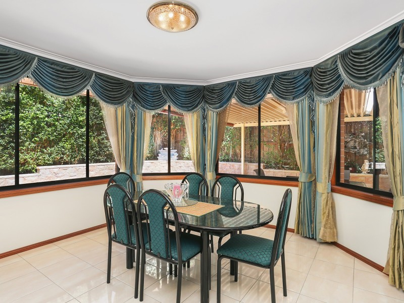 8 Amisfield Street, Stanhope Gardens NSW 2768