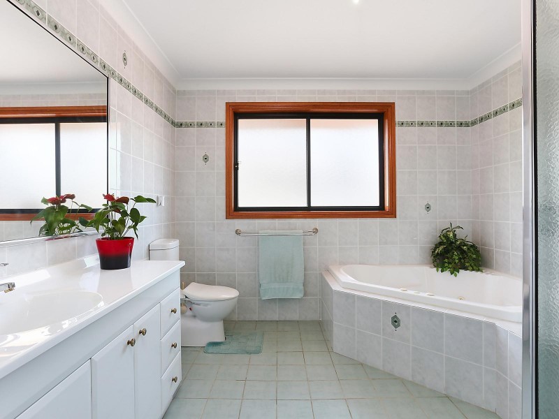 8 Amisfield Street, Stanhope Gardens NSW 2768