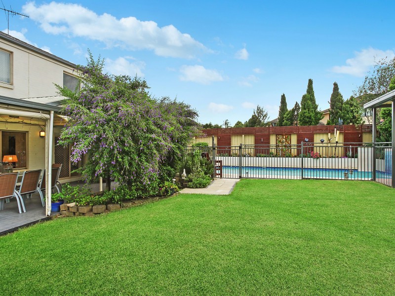 12 Moroney Avenue, Castle Hill NSW 2154