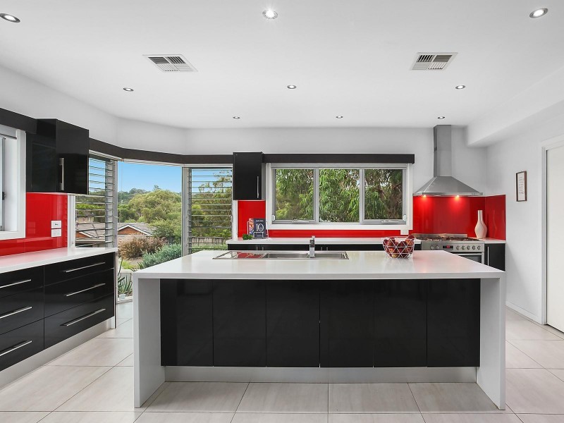 28 Woodstream Crescent, Kellyville NSW 2155