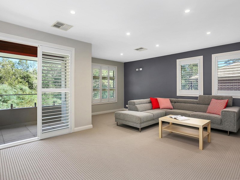 11 Lewis Jones Drive, Kellyville NSW 2155