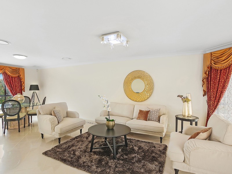 11 Northwood Place, Castle Hill NSW 2154