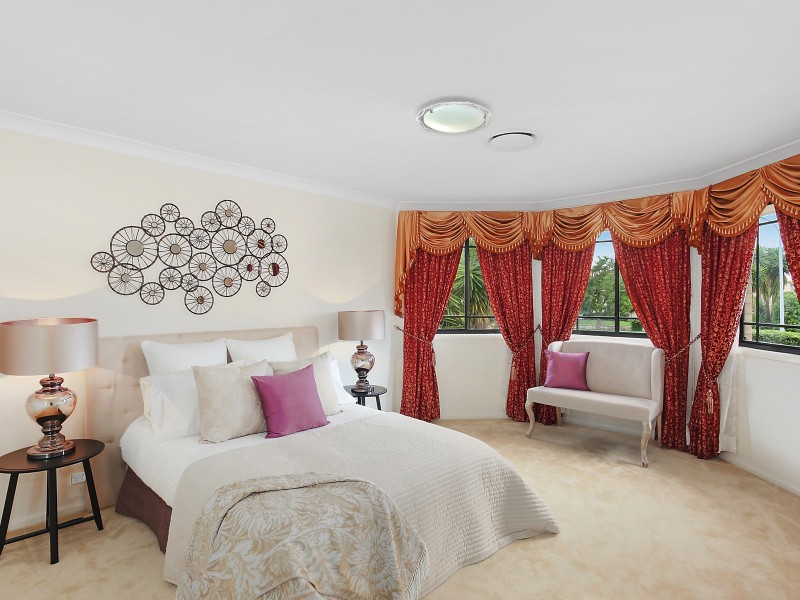 11 Northwood Place, Castle Hill NSW 2154