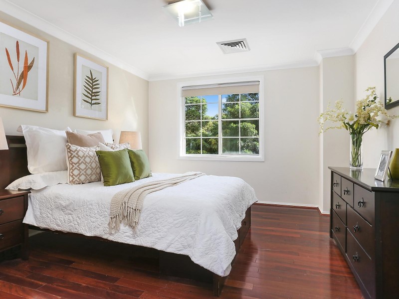 240 Ridgecrop Drive, Castle Hill NSW 2154