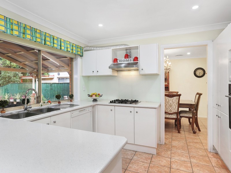 10 Kinaldy Crescent, Kellyville NSW 2155